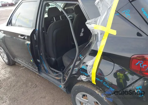 2020 Hyundai Venue Se from USA, damaged, VIN KMHRB8A3XLU031211